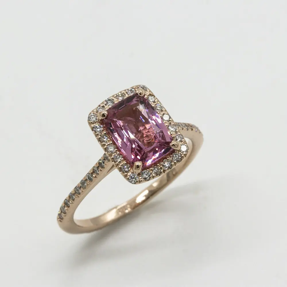 Nhẫn Vàng Hồng Đá Tourmaline Hồng